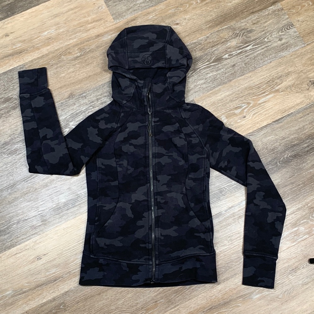 Camouflage Lululemon Scuba Full-Zip Hoodie new no holes or rips
